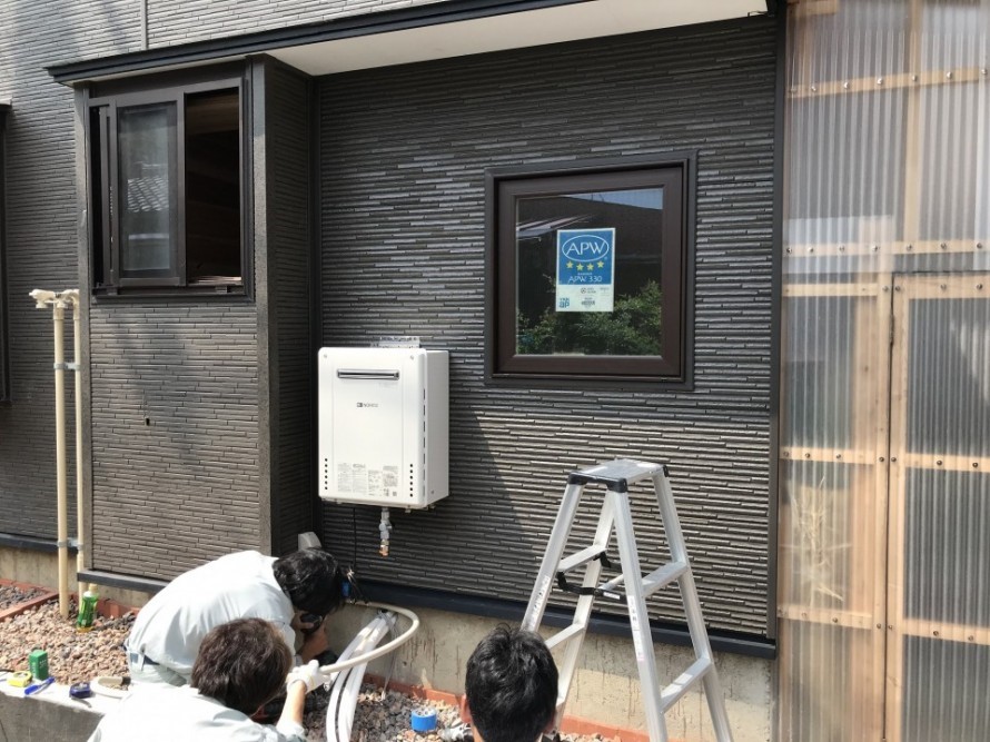 新潟市秋葉区改修工事で解体工事が終わり、木工事進行中 